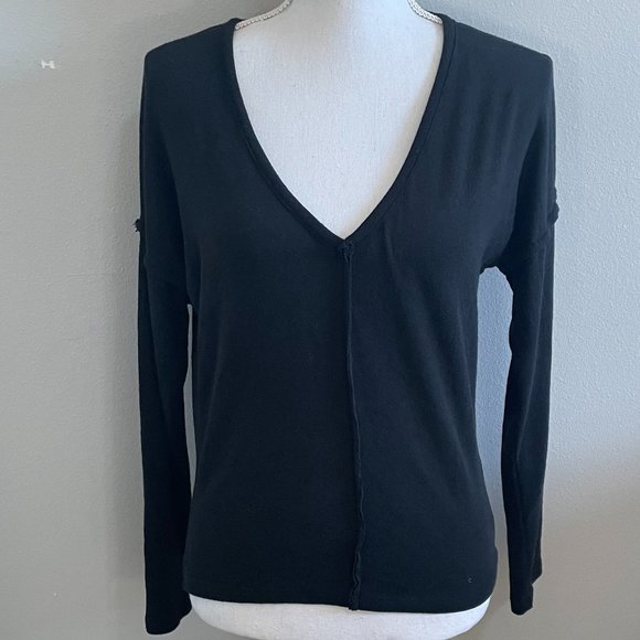 Alya Blouse - Picture 1 of 4